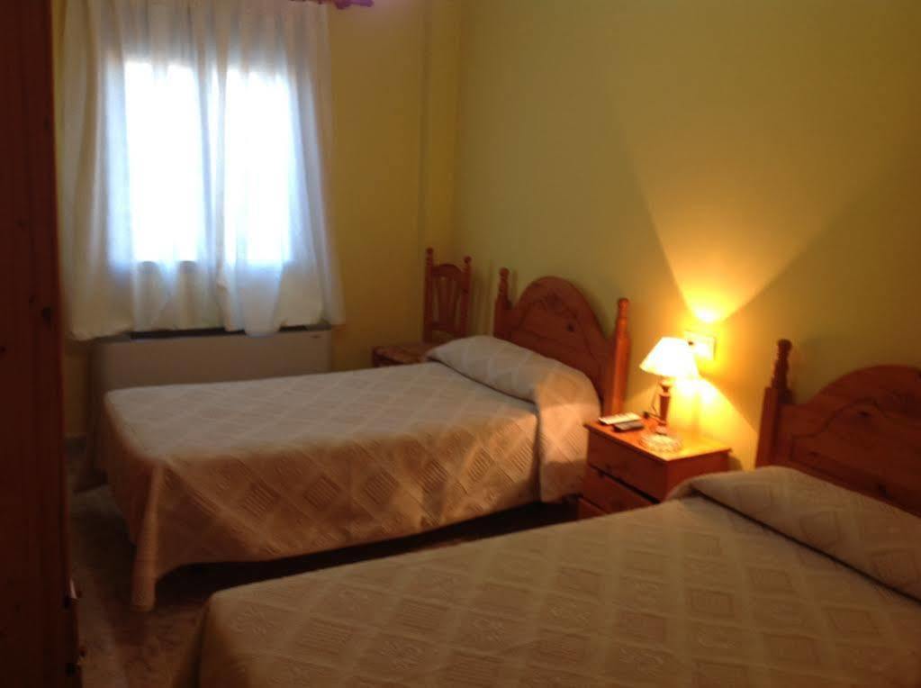Hostal Julio Trujillo Bagian luar foto
