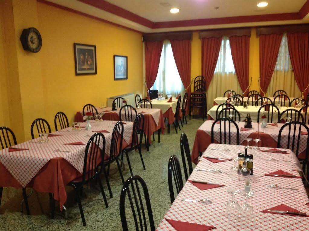 Hostal Julio Trujillo Bagian luar foto