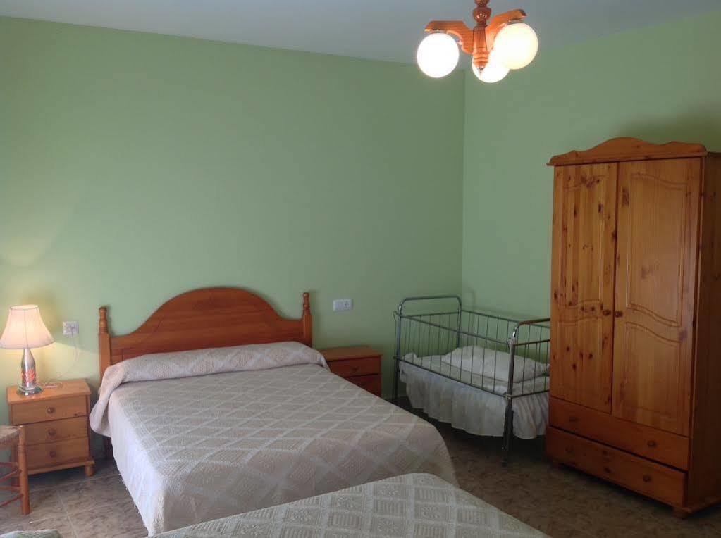 Hostal Julio Trujillo Bagian luar foto